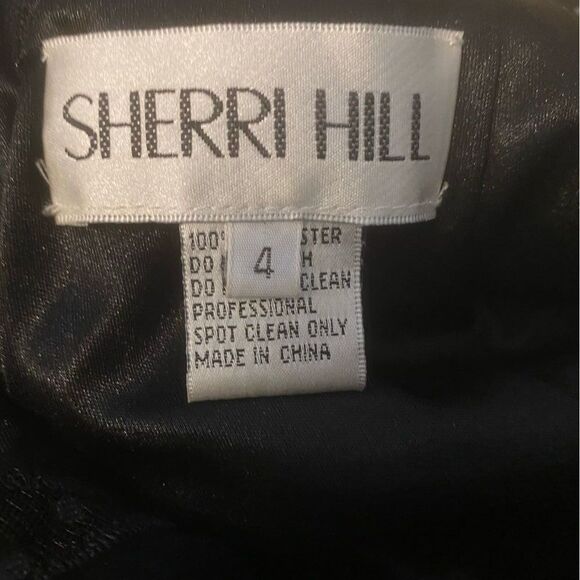 Sherri Hill Black Crystal Backless Holiday Formal Evening Gown Lined Size 4 - Picture 11 of 15